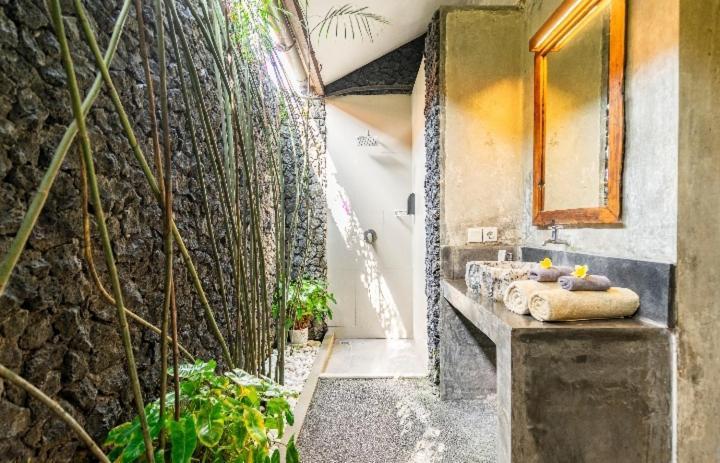 Big Brother Surf Inn Canggu Zimmer foto